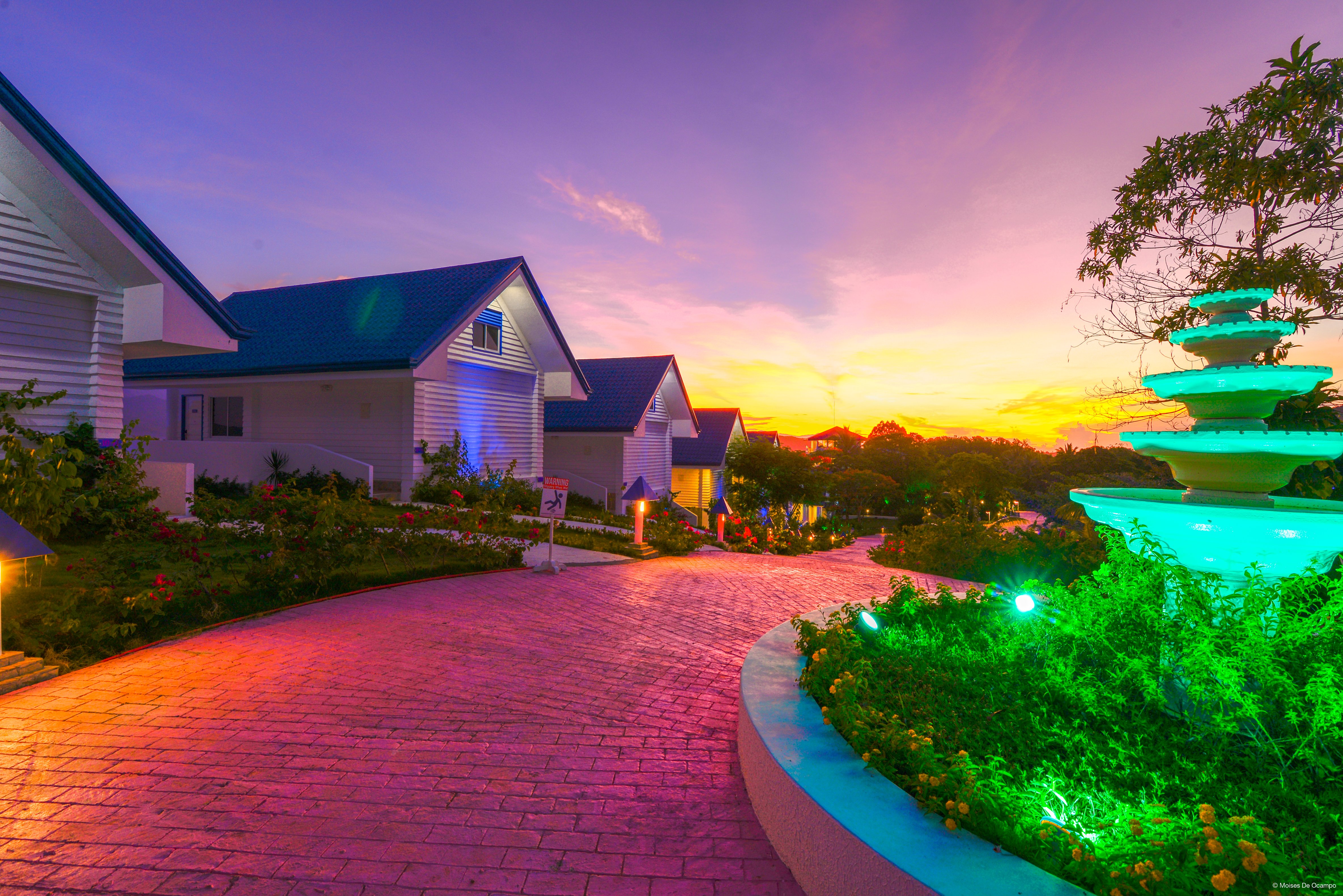 Welcome to AI World Park and Resorts - Rooms and Services